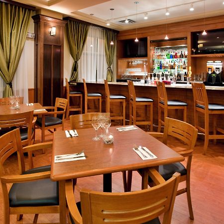 Holiday Inn Hotel And Suites-Kamloops, An Ihg Hotel Ресторан фото